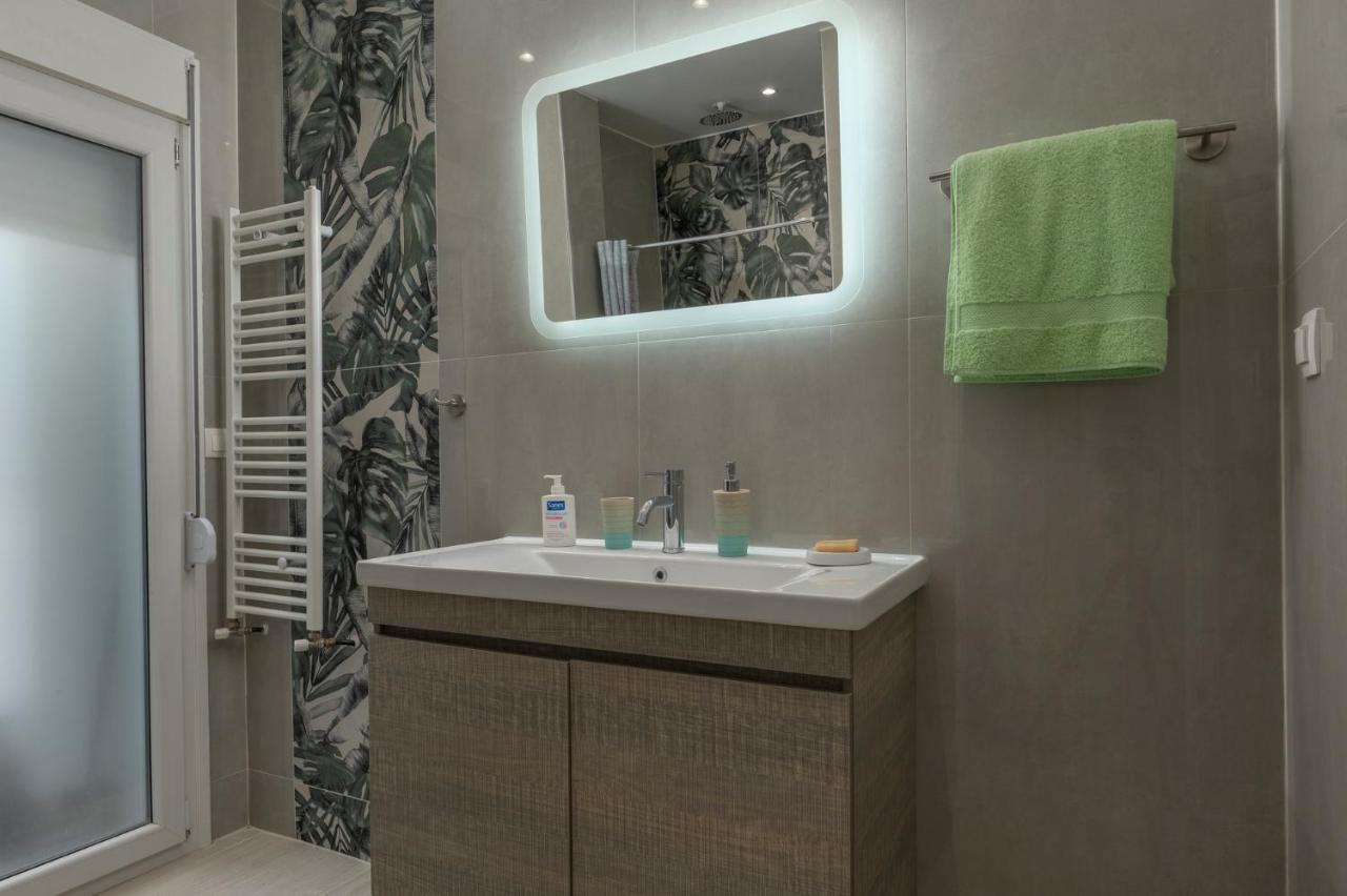 Kosmos Service Apartment City Center 3 With Additional Cost Parking Салоники Экстерьер фото